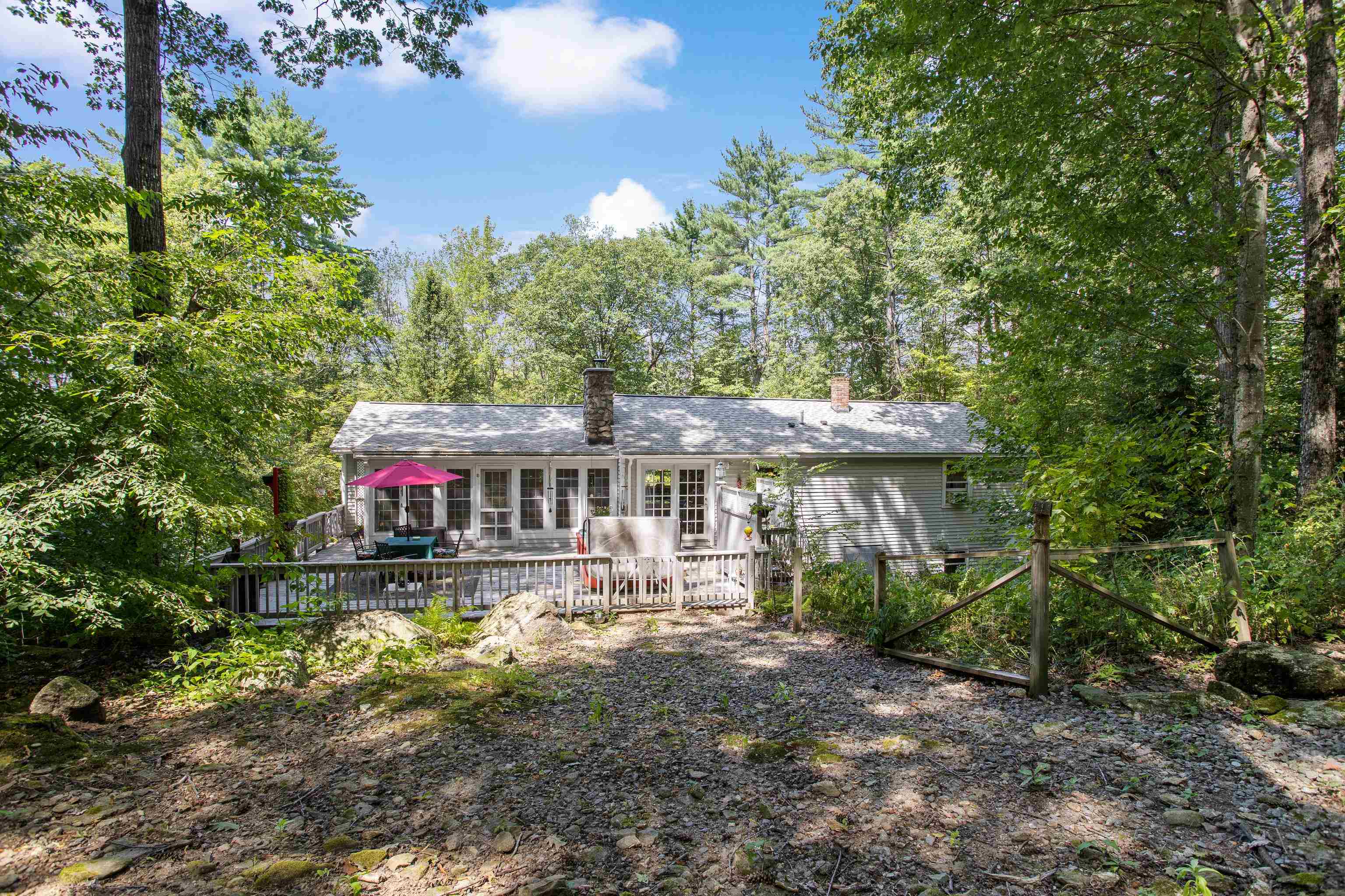 1097 River Road