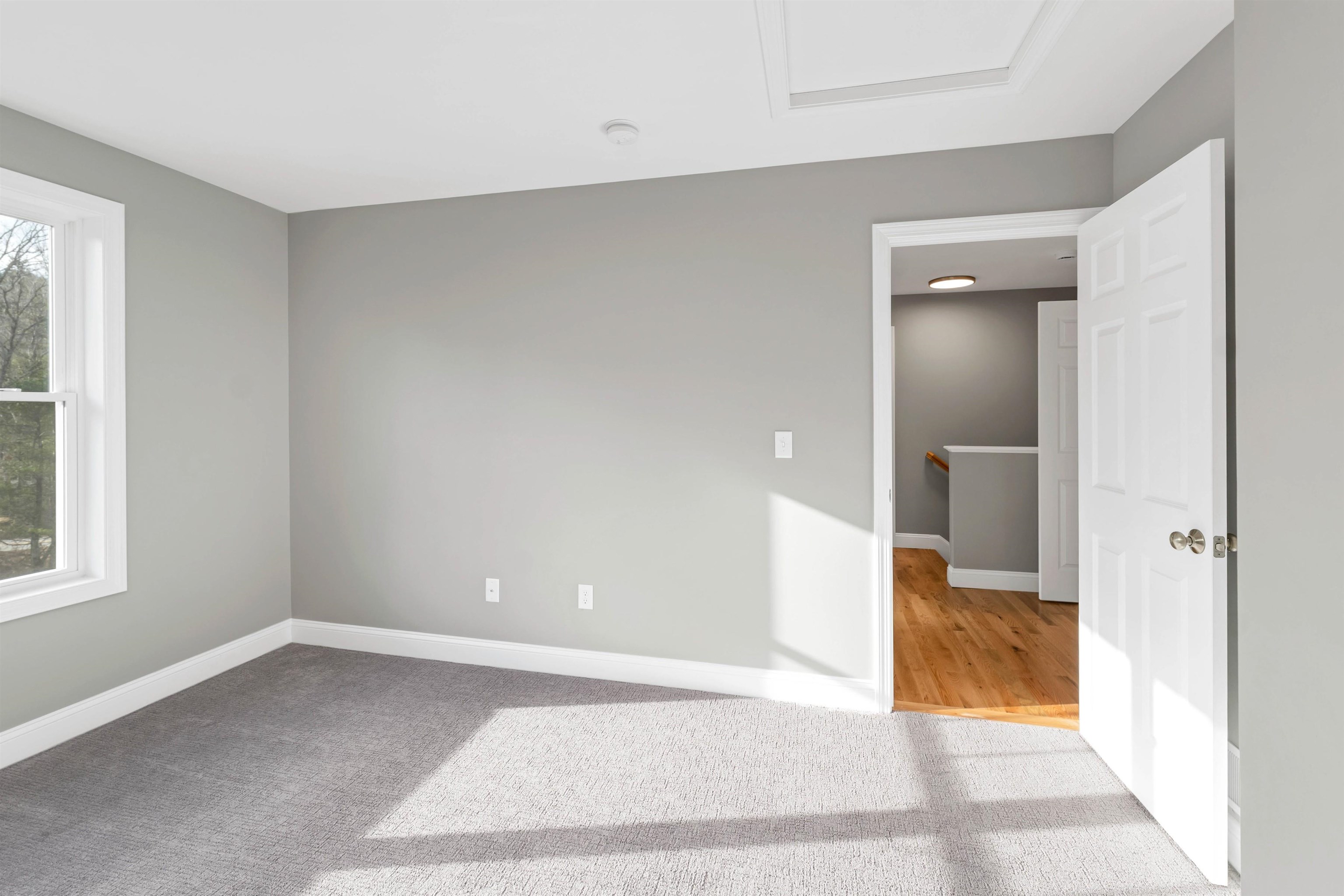 Concord, New Hampshire 03301, United States, 3 Bedrooms Bedrooms, ,3 BathroomsBathrooms,Residential,Active,16666