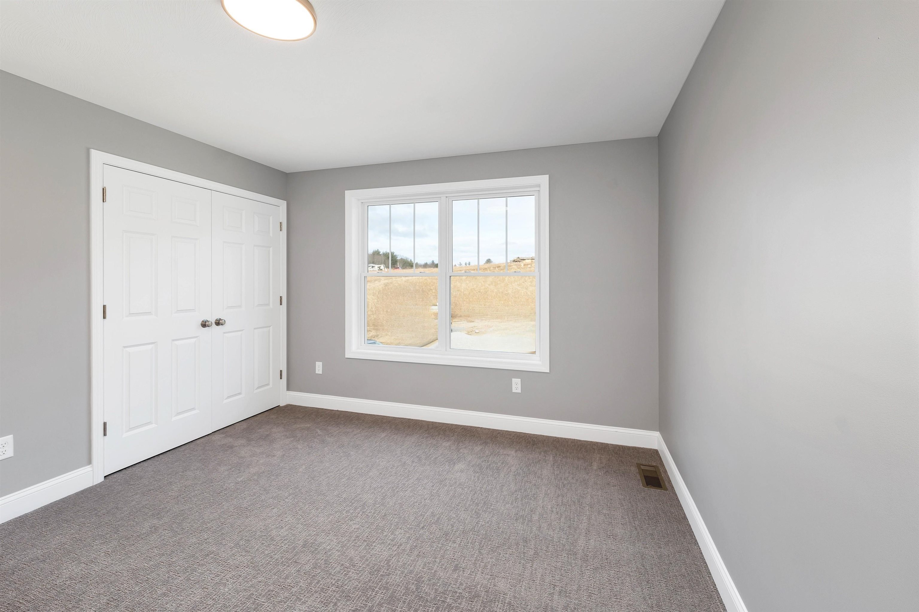 Concord, New Hampshire 03301, United States, 3 Bedrooms Bedrooms, ,3 BathroomsBathrooms,Residential,Active,16666