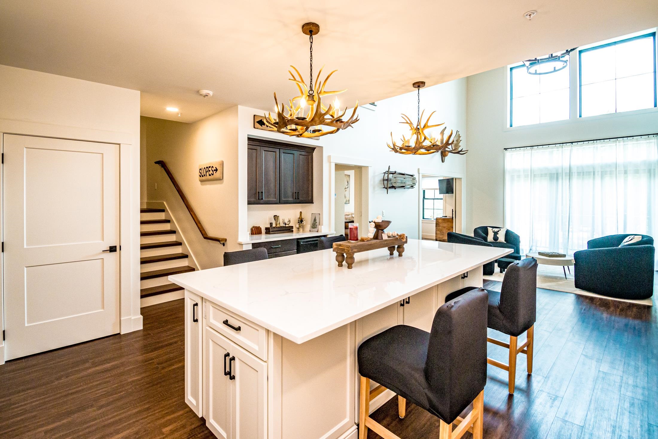 239 Skimobile Road 304