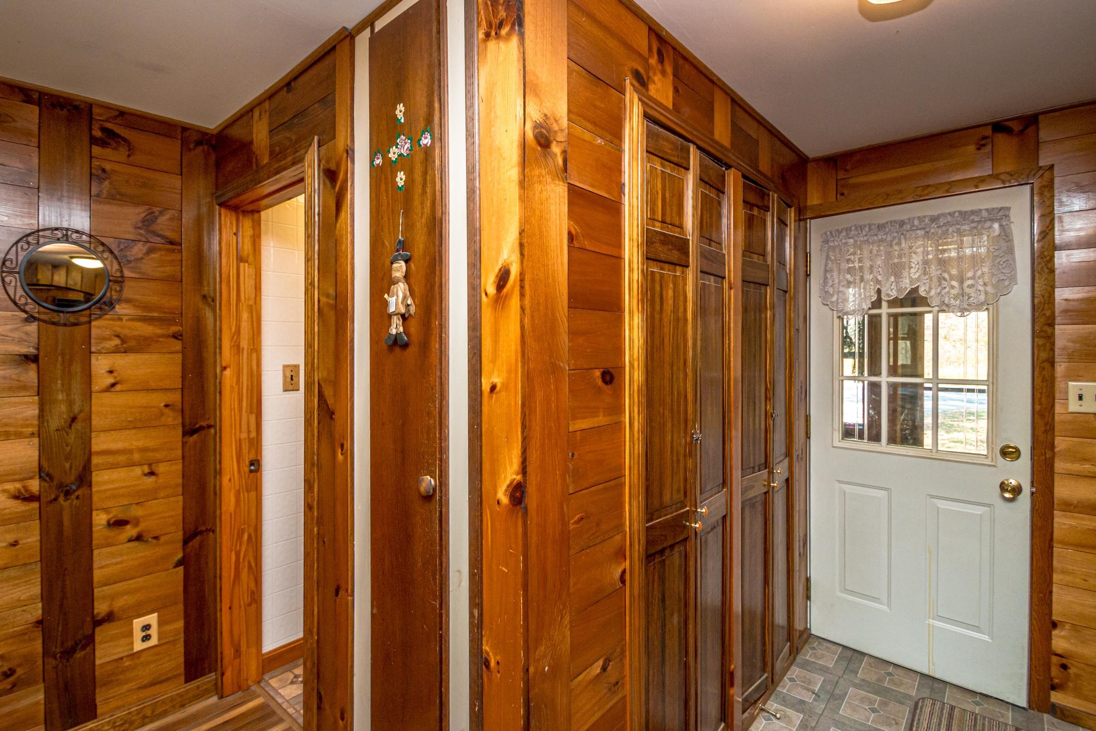 1435 Lost Nation Road