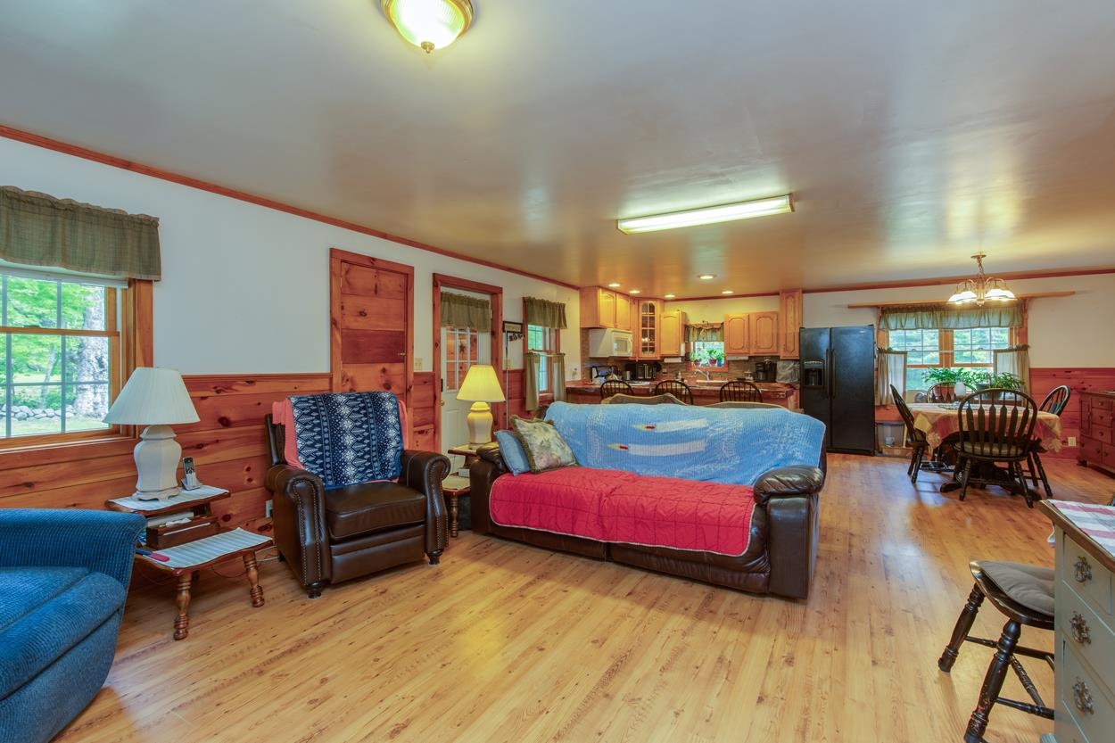 Loudon, New Hampshire 03307, United States, 2 Bedrooms Bedrooms, ,1 BathroomBathrooms,Residential,Pending,139697