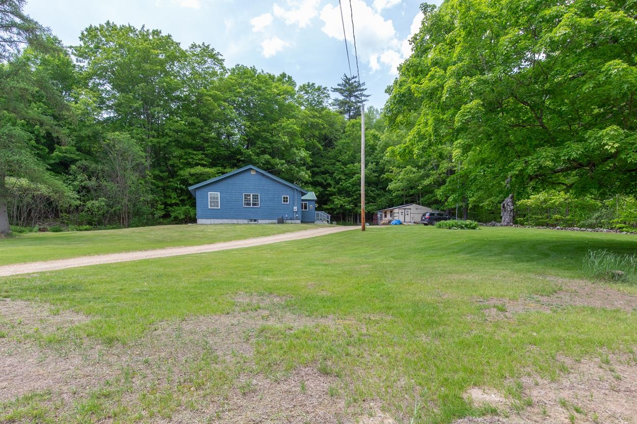 Loudon, New Hampshire 03307, United States, 2 Bedrooms Bedrooms, ,1 BathroomBathrooms,Residential,Pending,139697