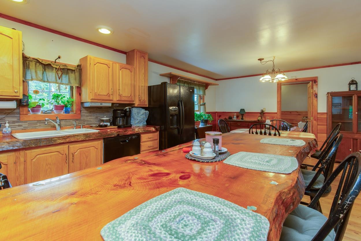 Loudon, New Hampshire 03307, United States, 2 Bedrooms Bedrooms, ,1 BathroomBathrooms,Residential,Pending,139697