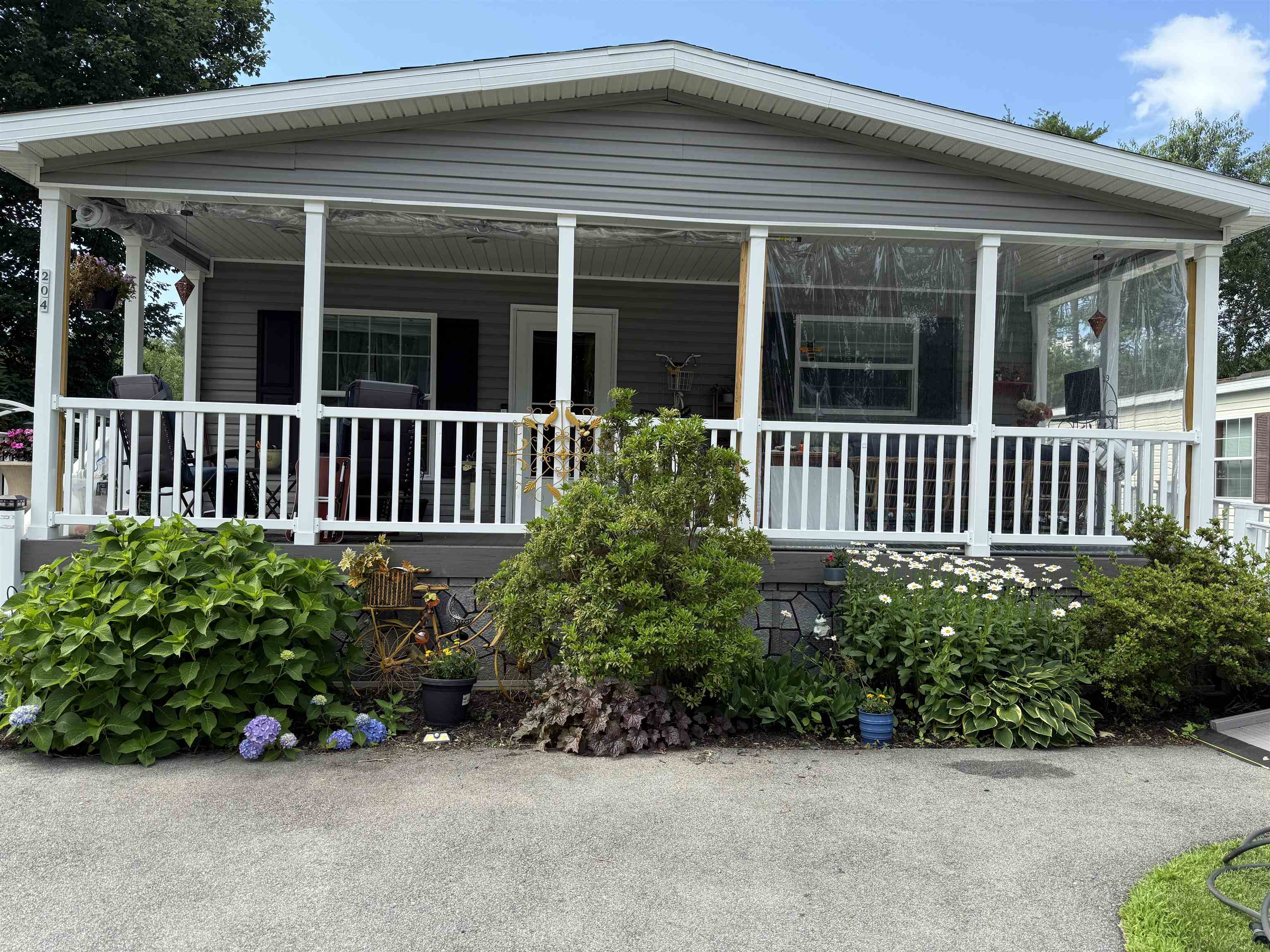 204 RobinHood Drive