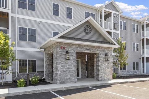 10100 S Willow Street 112 Manchester NH 03103