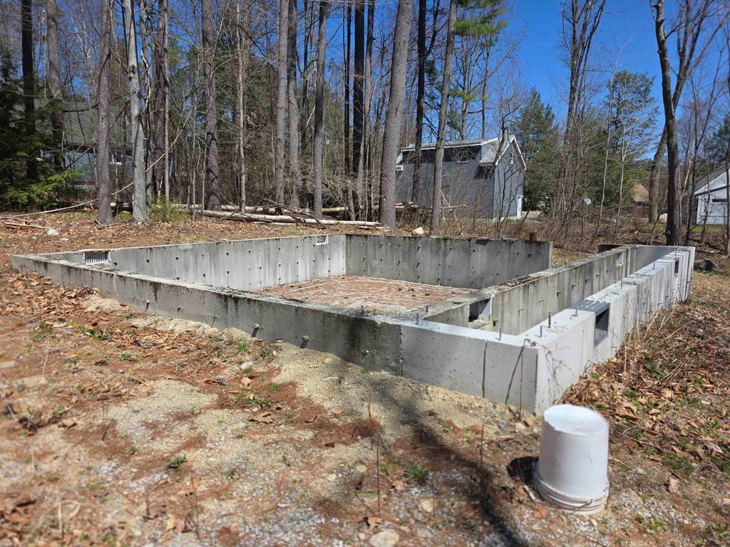 Photo of 5 Rabbit Path, Hillsborough, NH 03244 (MLS # 5085351)