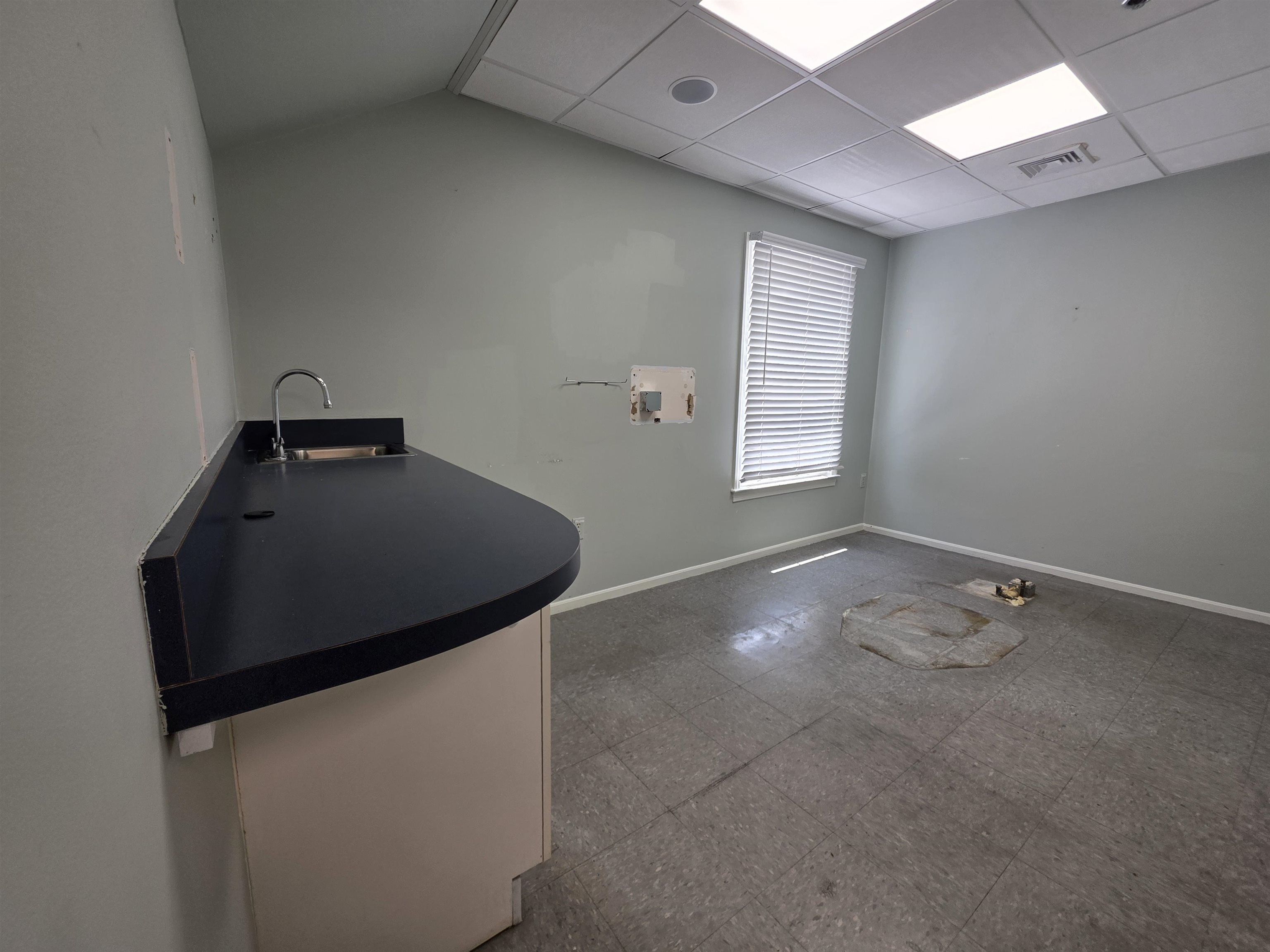 Merrimack, New Hampshire 03054, United States, ,Residential,Active,171390