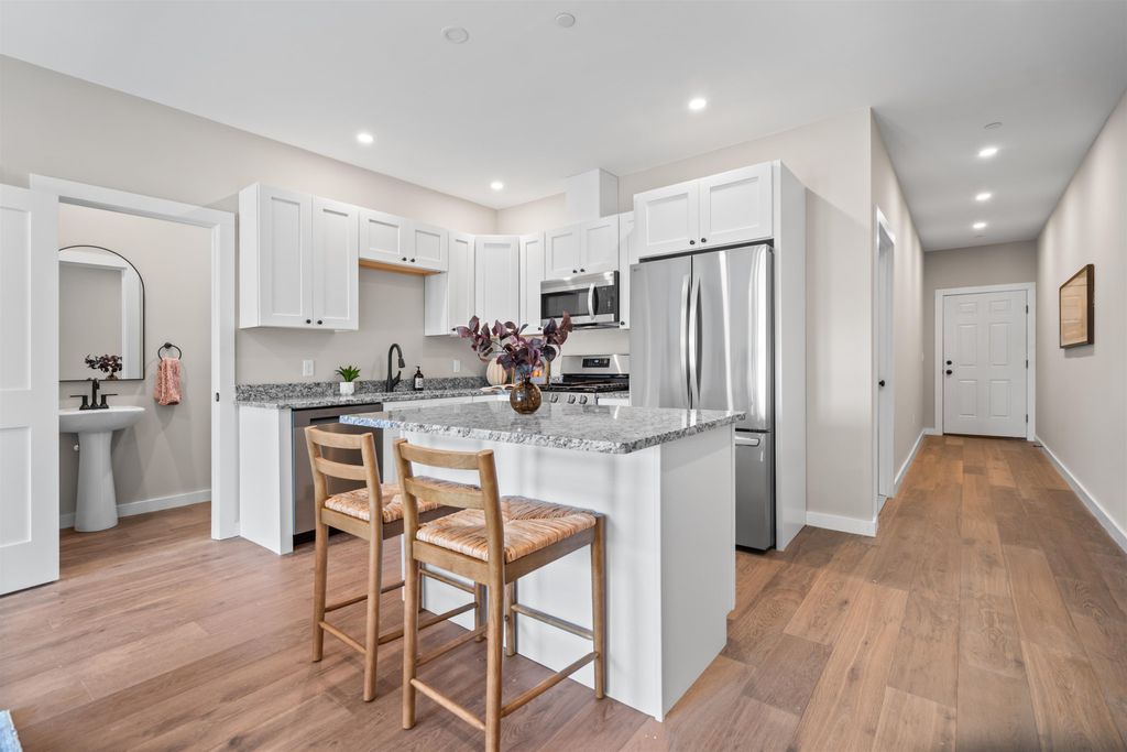 Photo of 4 Tanager Circle #6, Concord, NH 03301 (MLS # 5079357)