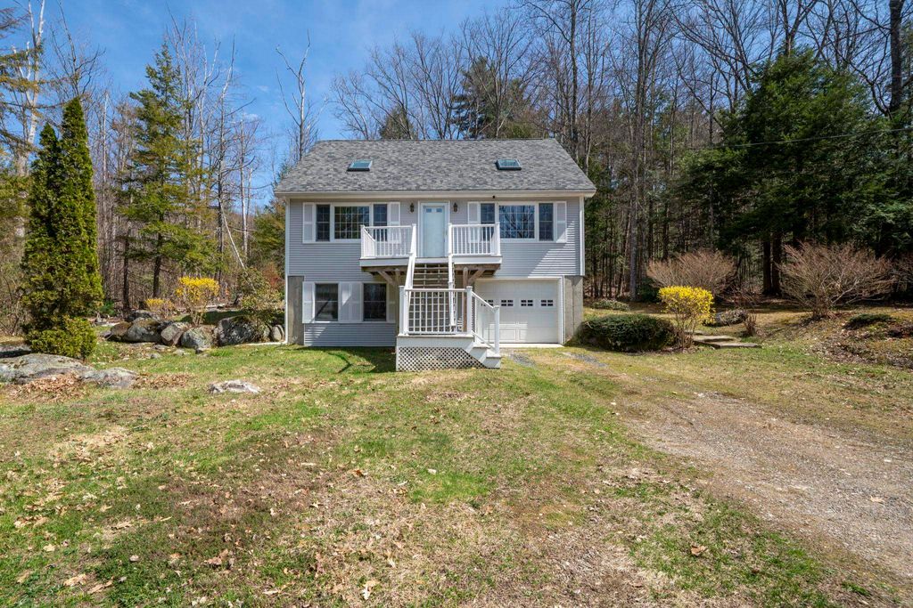 Photo of 121 Chestnut Drive, Gilford, NH 03249 (MLS # 5085119)