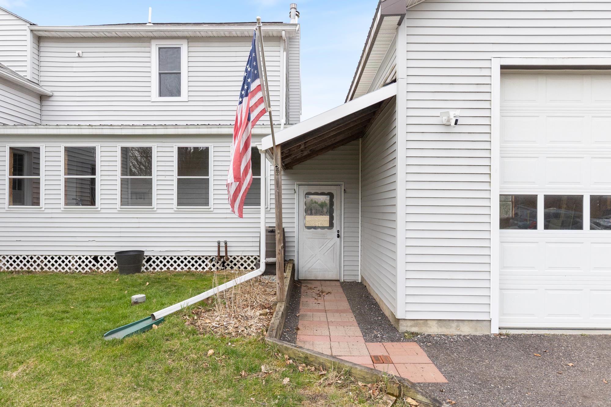 742 Bronson Road