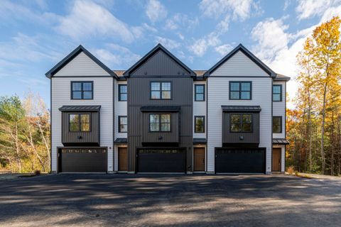 14 B Mohawk Drive Londonderry NH 03053