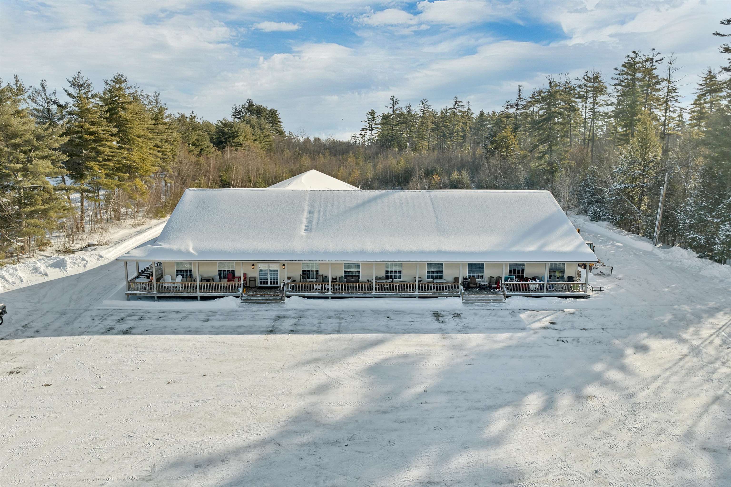 1210 White Mountain Highway