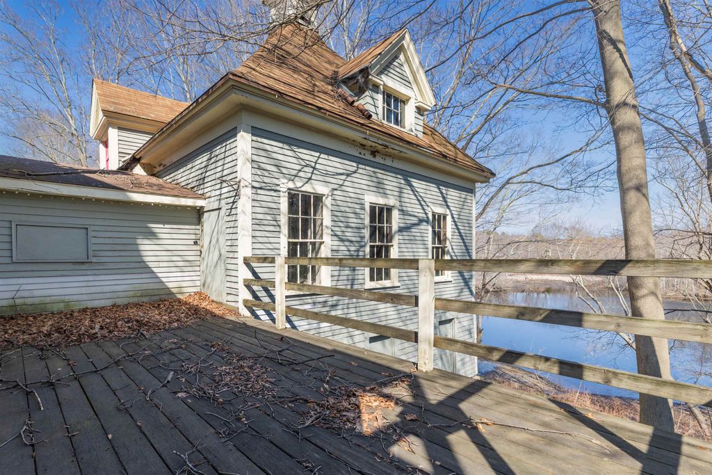 Photo of 213 Washington Street St, Dover, NH 03820 (MLS # 5083107)