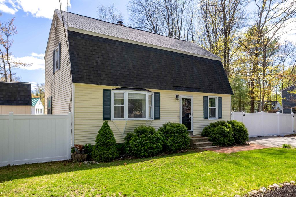 Photo of 86 Manor Road, Concord, NH 03303 (MLS # 5088938)