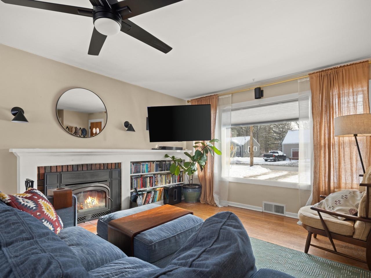 17 South Summit Street