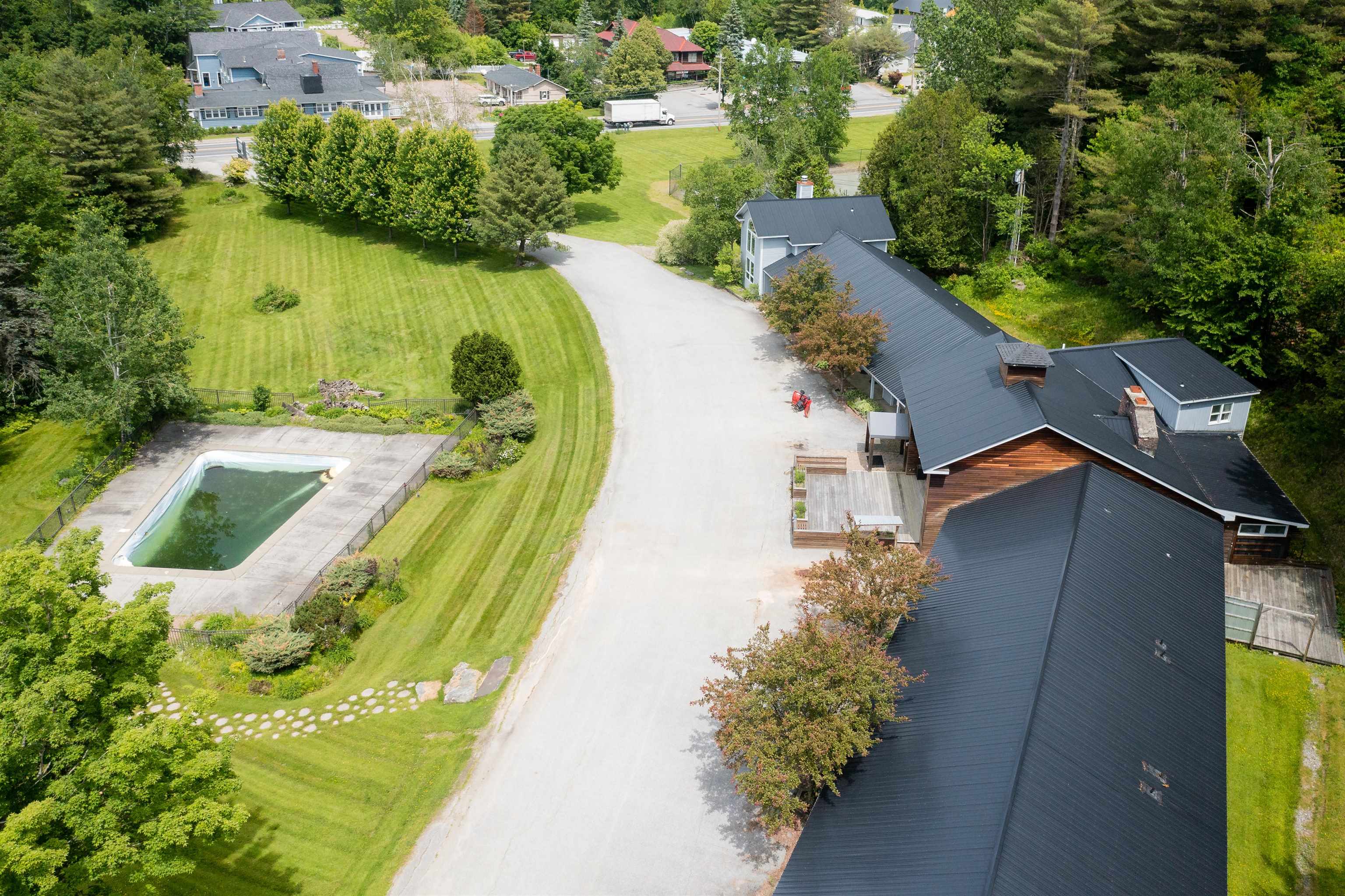 1007 Mountain Road