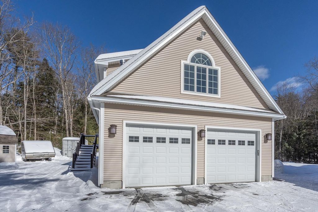 Photo of 115 Great Pine Circle #B, Farmington, NH 03835 (MLS # 5076924)