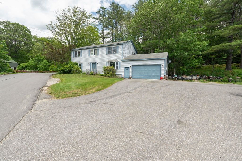 Photo of 15 Cooper Street, Sunapee, NH 03782 (MLS # 5080566)