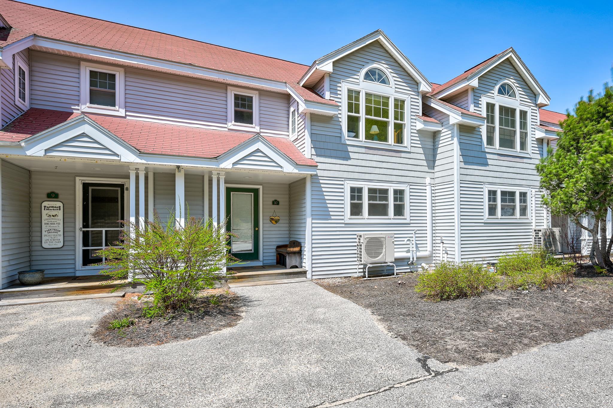 115 Jessicas Way 10