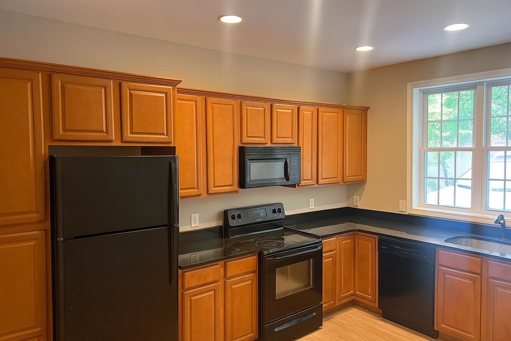 Photo of 27 Clancy Drive, Dover, NH 03820 (MLS # 5083488)