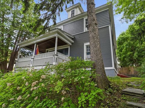 460-462 Colchester Avenue Burlington VT 05401