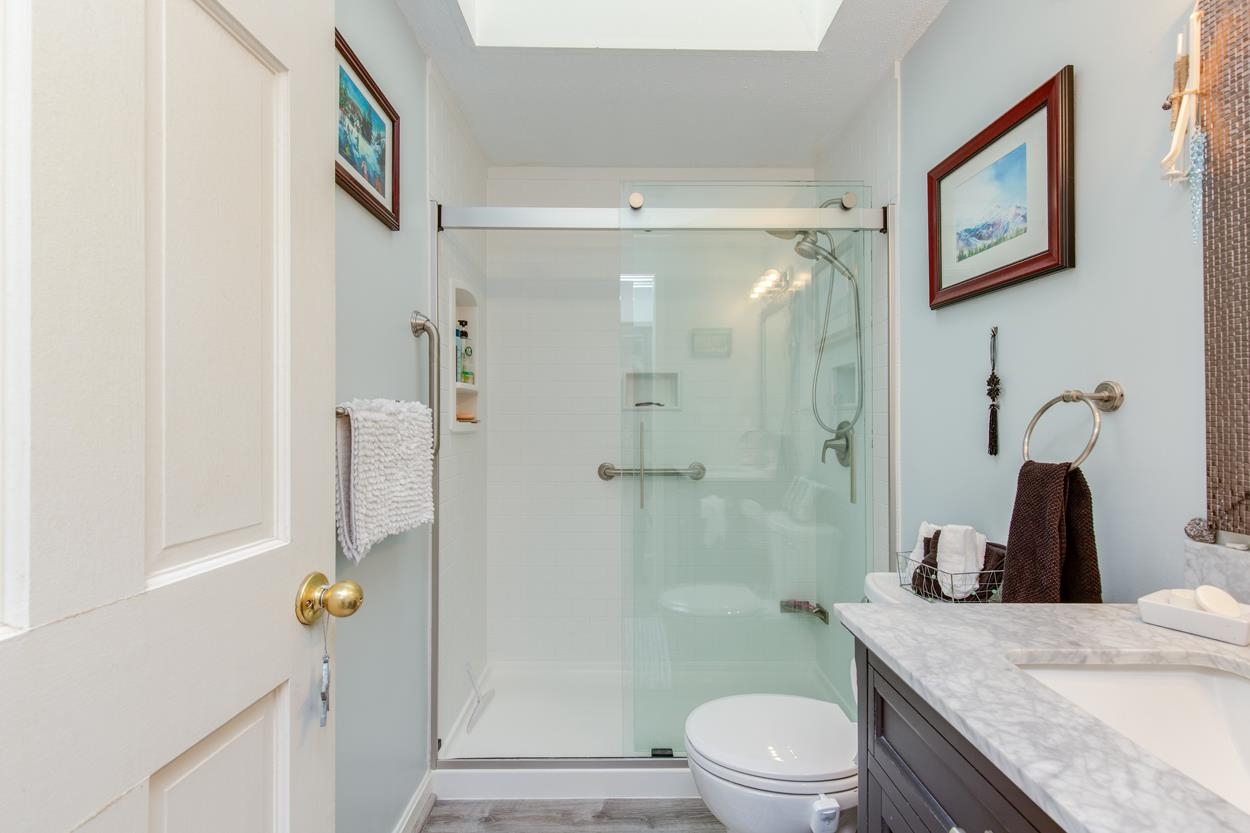 Concord, New Hampshire 03303, United States, 2 Bedrooms Bedrooms, ,1 BathroomBathrooms,Residential,Active,236077