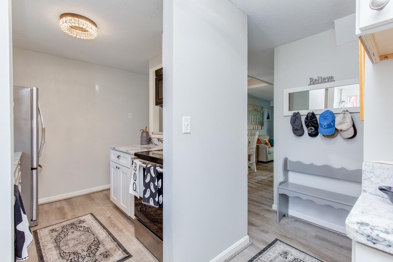 129 Fisherville Road 4