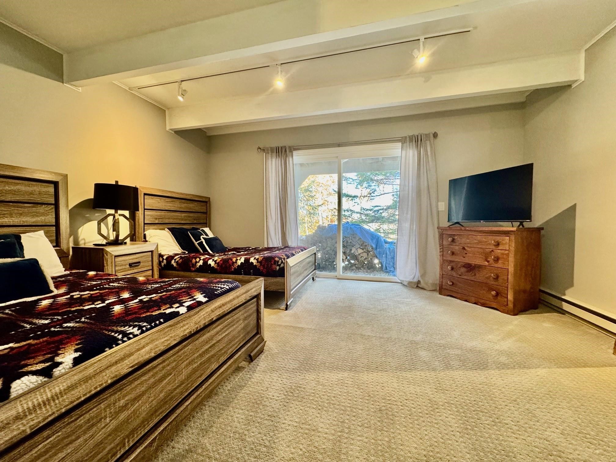 Winhall, Vermont 05340, United States, 4 Bedrooms Bedrooms, ,3 BathroomsBathrooms,Residential,Pending,38092