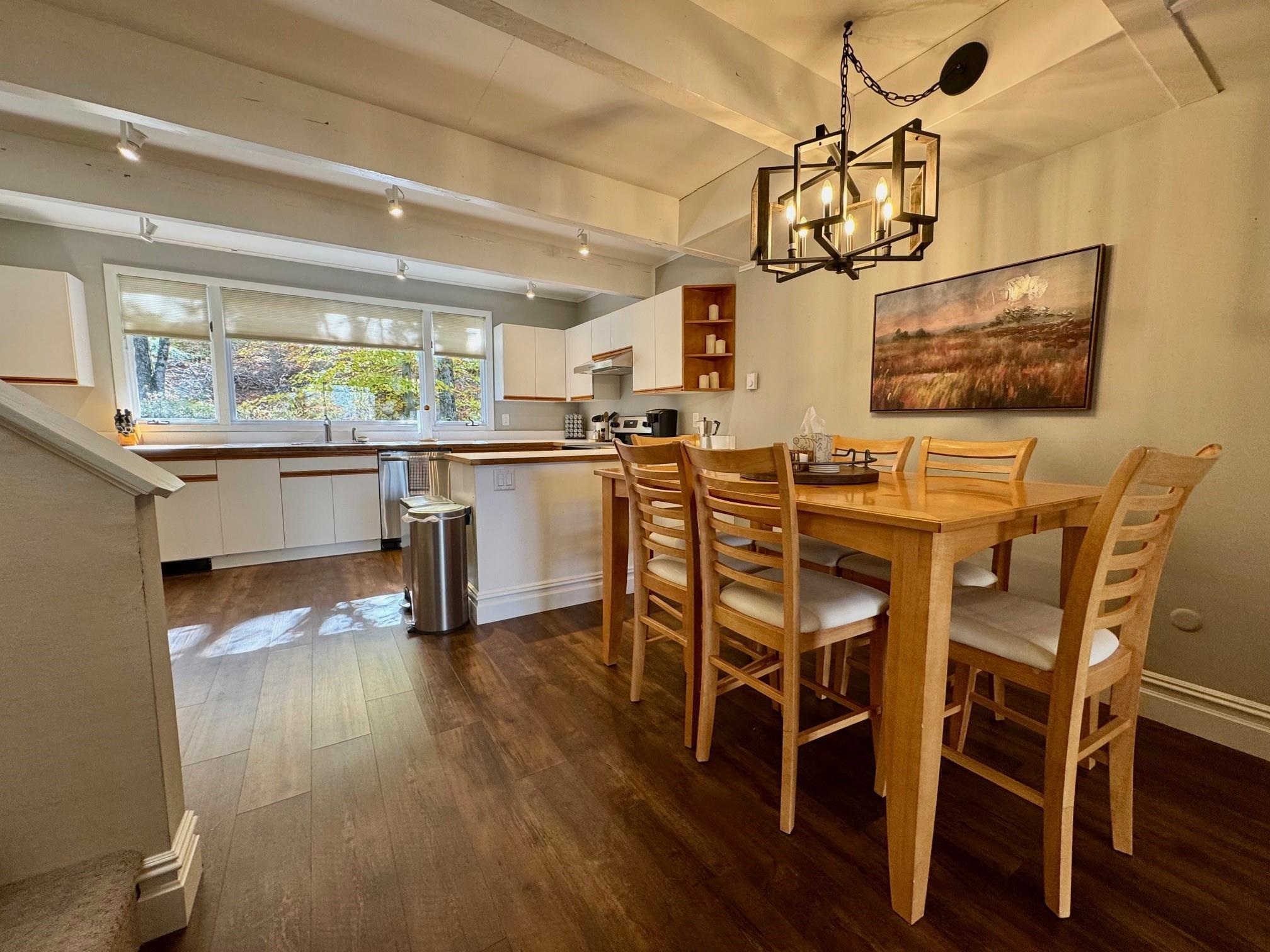 Winhall, Vermont 05340, United States, 4 Bedrooms Bedrooms, ,3 BathroomsBathrooms,Residential,Pending,38092