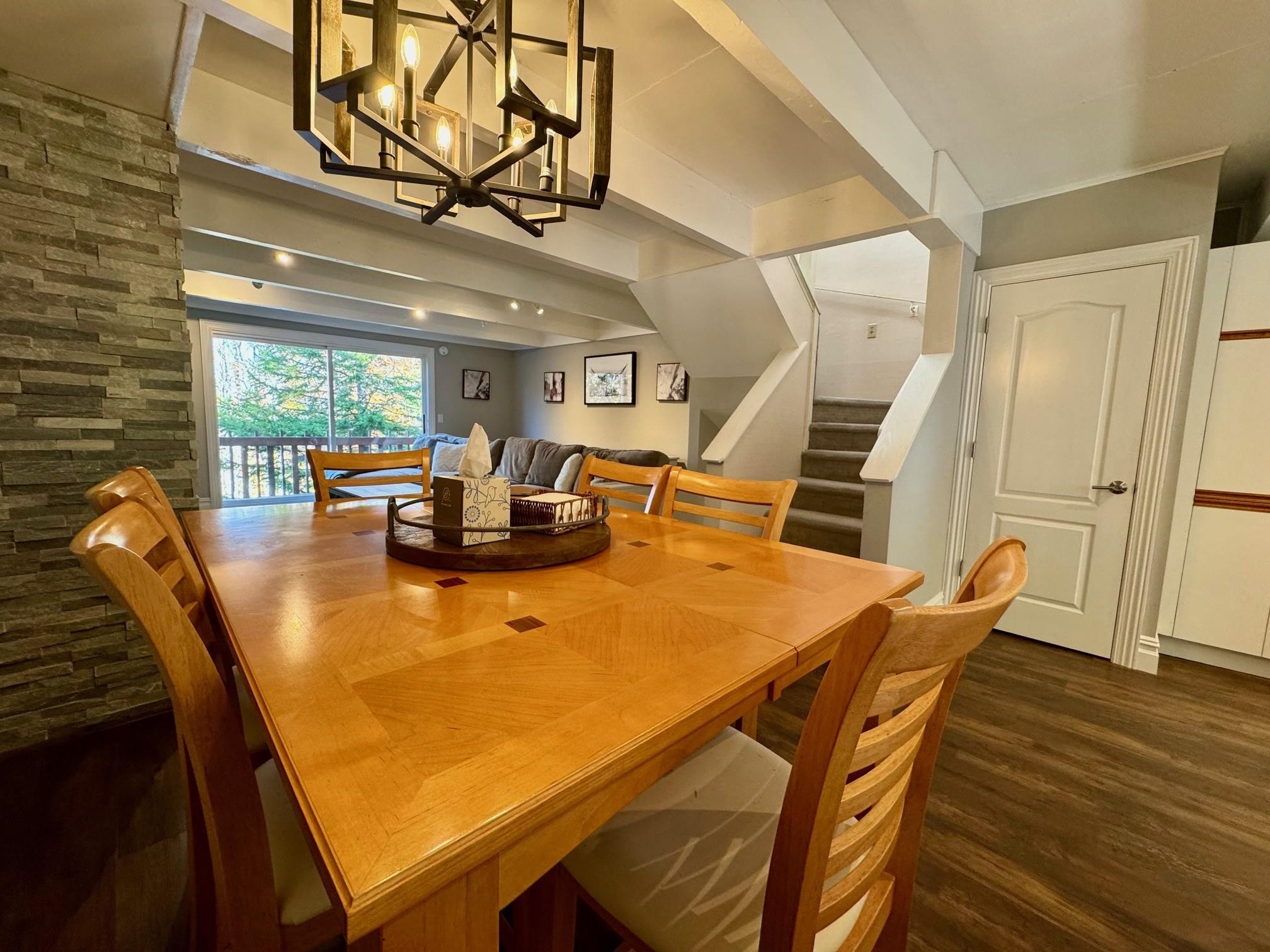 Winhall, Vermont 05340, United States, 4 Bedrooms Bedrooms, ,3 BathroomsBathrooms,Residential,Pending,38092