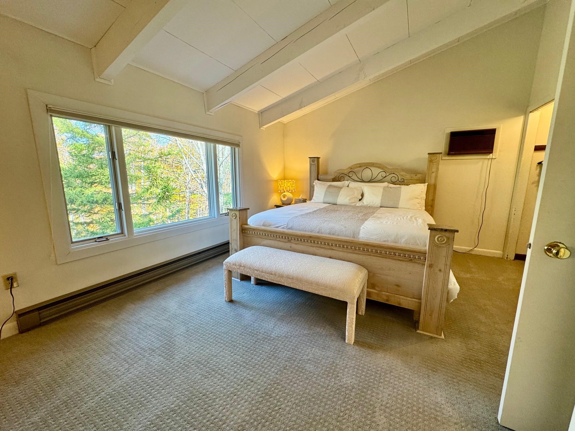 Winhall, Vermont 05340, United States, 4 Bedrooms Bedrooms, ,3 BathroomsBathrooms,Residential,Pending,38092