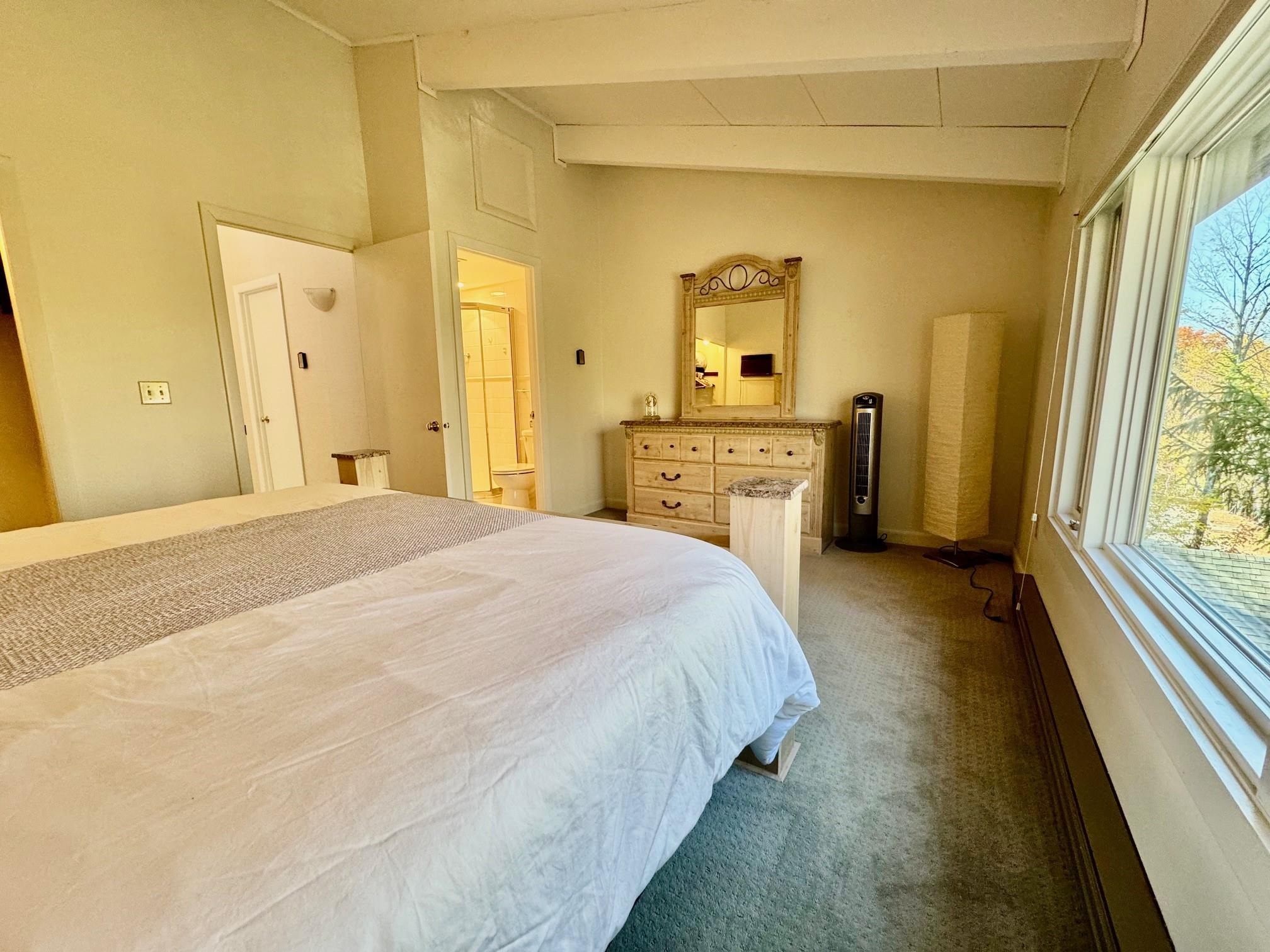 Winhall, Vermont 05340, United States, 4 Bedrooms Bedrooms, ,3 BathroomsBathrooms,Residential,Pending,38092