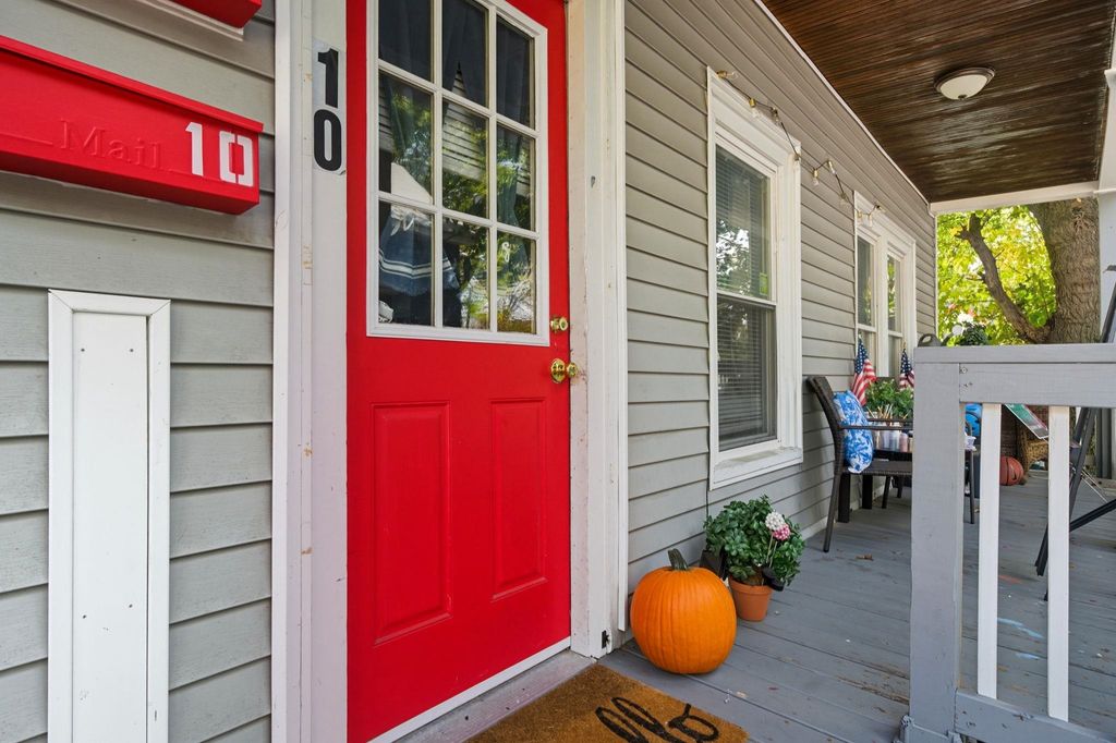 Photo of 810 Buck Street, Nashua, NH 03060 (MLS # 5066918)