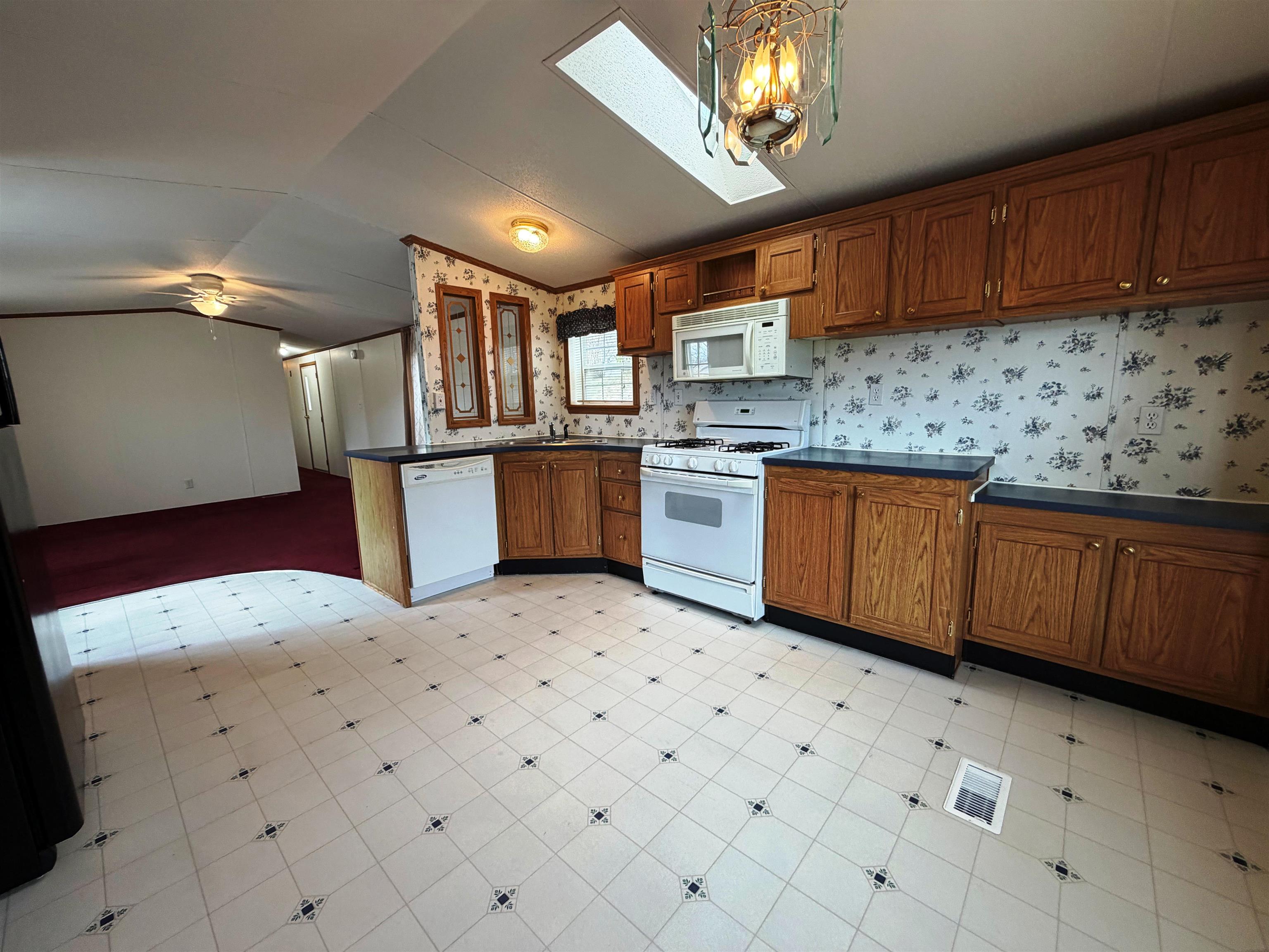 6 Hilltop Manor Mobile Home Park