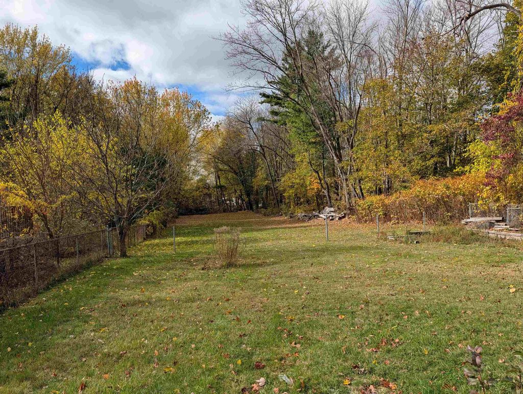 Photo of 52 Mammoth Road, Manchester, NH 03109 (MLS # 5068150)