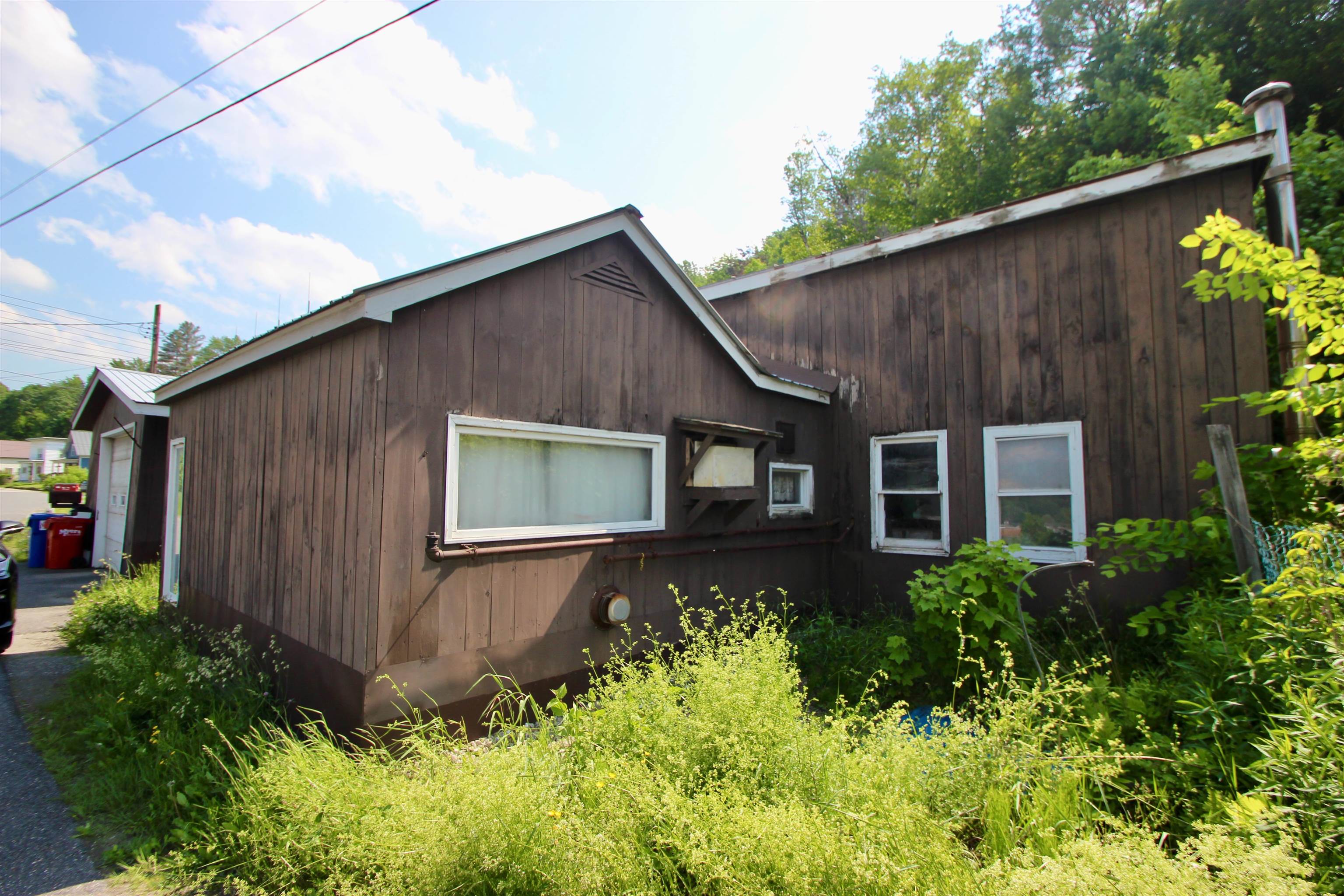 140 Railroad Street