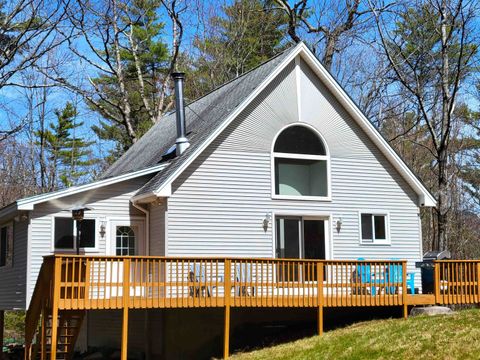 Photo of 52 Geneve Street, Moultonborough, NH 03254 (MLS # 5084513)