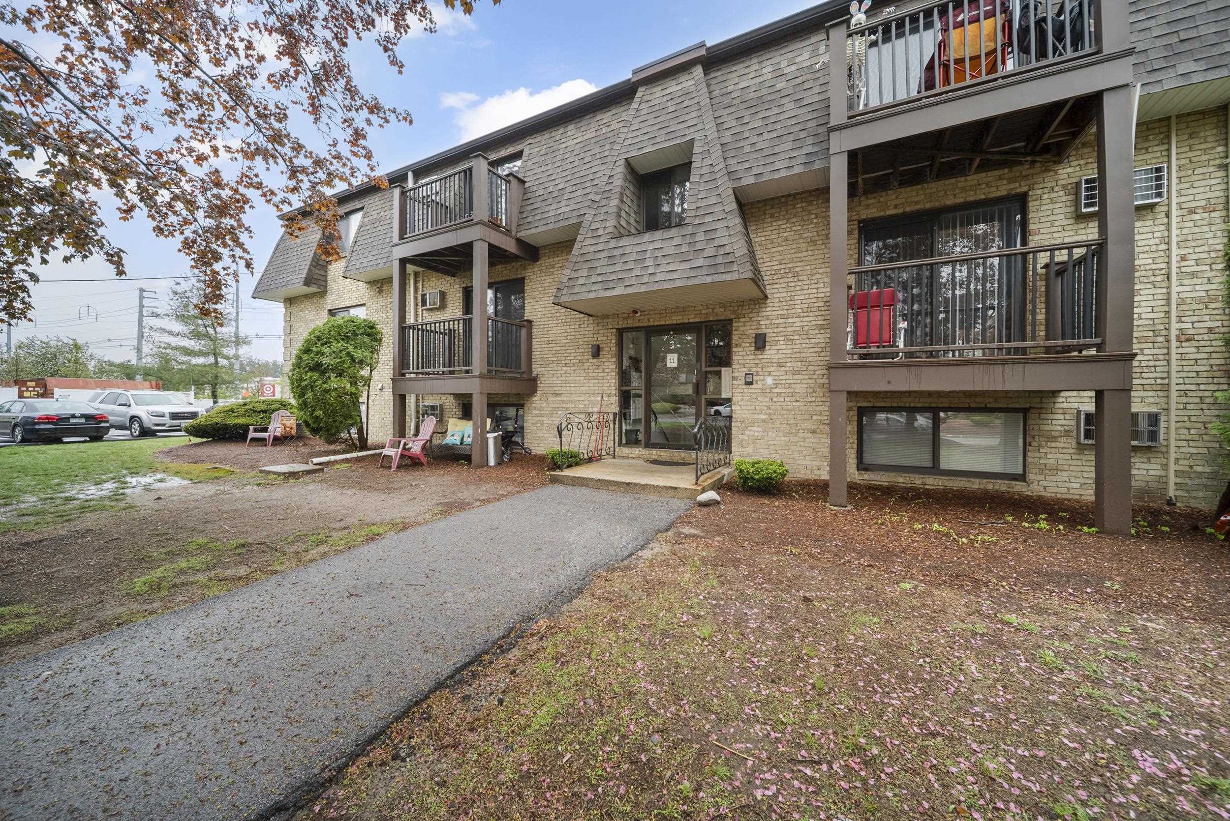 11 Tiffany Road 3