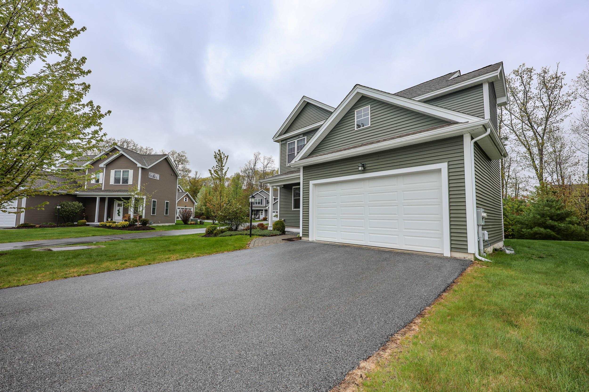 37 Redwood Way