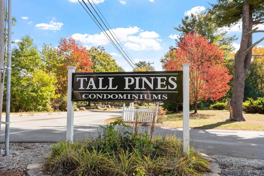 Photo of 1345 Bodwell Road #11, Manchester, NH 03109 (MLS # 5064950)