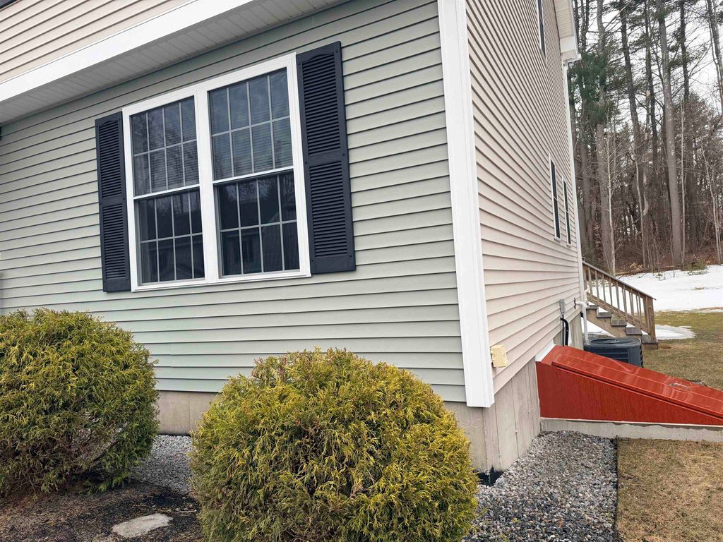Photo of 5 Red Oak Way, Boscawen, NH 03303 (MLS # 5080195)