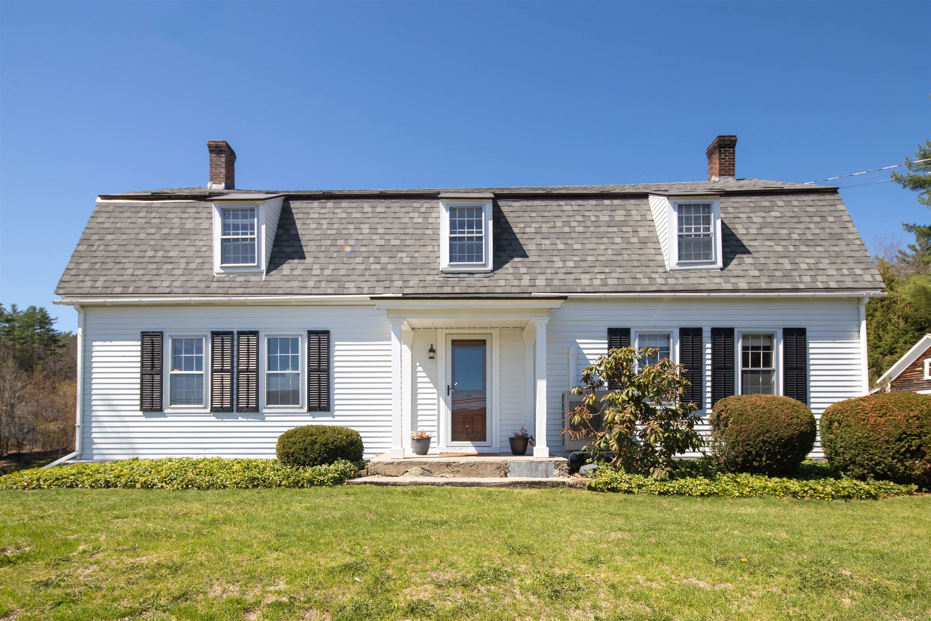 3277 Creek Road
