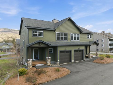 Photo of 21 Pine Bluff Terrace #A, Lincoln, NH 03251 (MLS # 5088542)