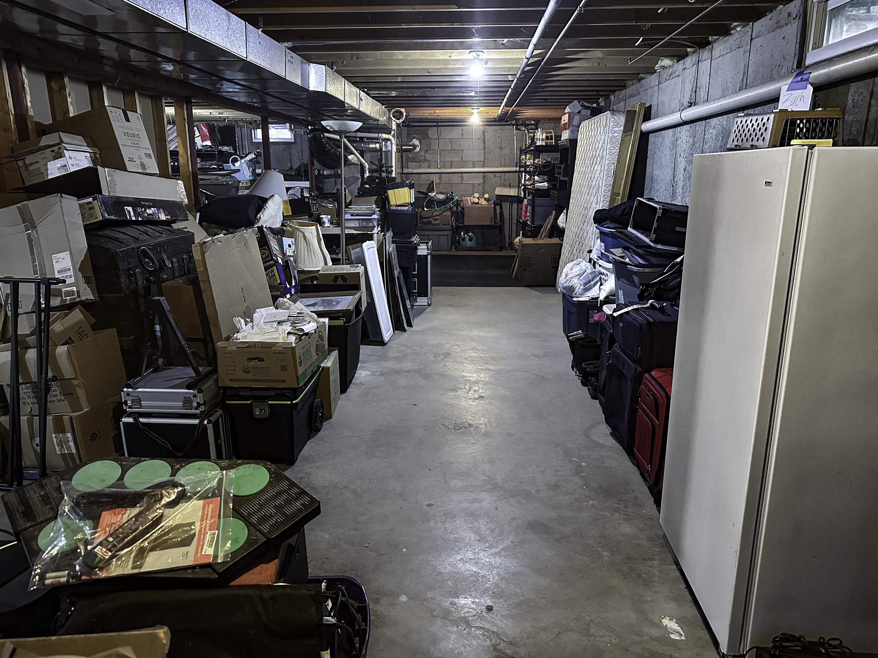 Colchester, Vermont 05446, United States, 4 Bedrooms Bedrooms, ,3 BathroomsBathrooms,Residential,Active,160041