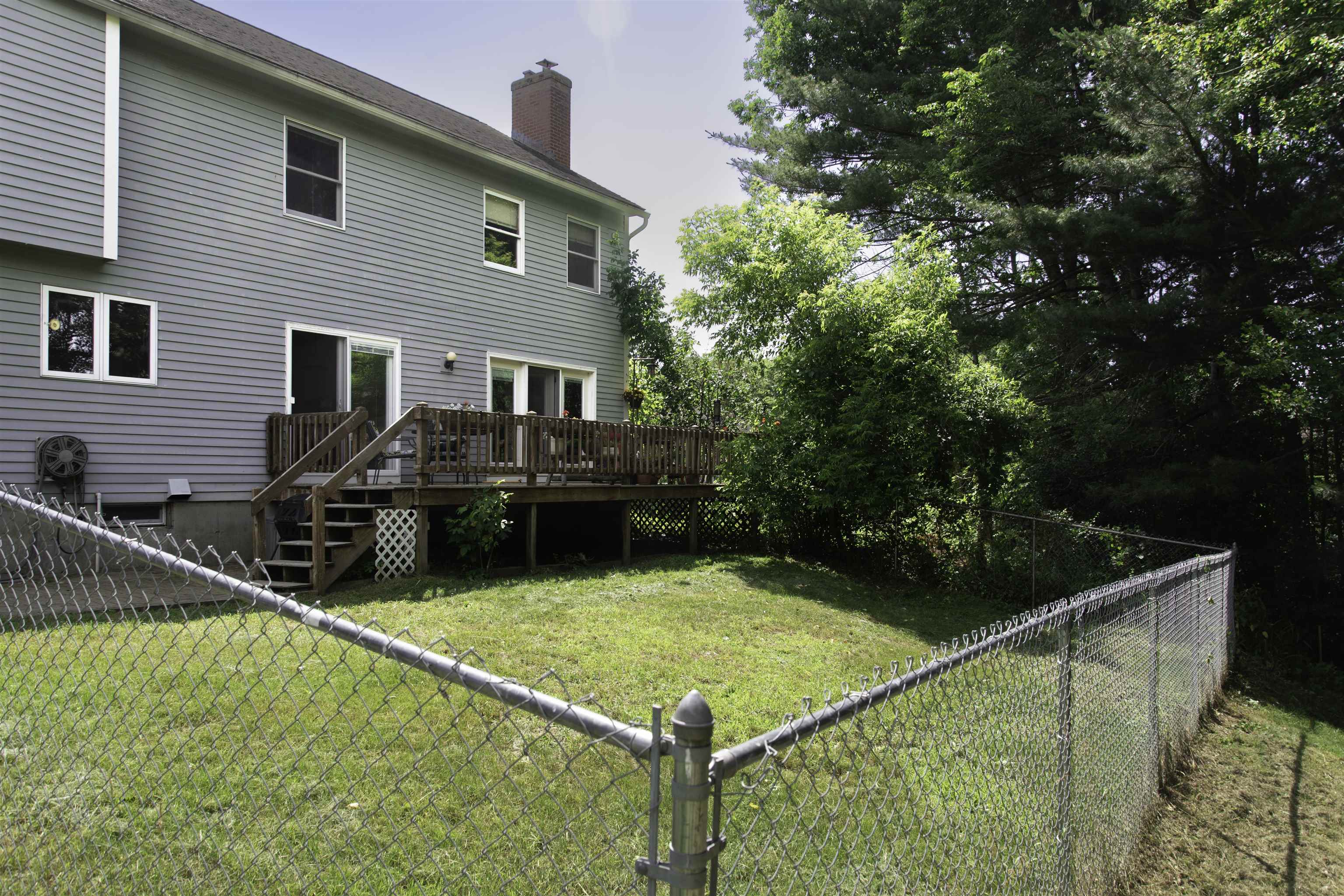 Colchester, Vermont 05446, United States, 4 Bedrooms Bedrooms, ,3 BathroomsBathrooms,Residential,Active,160041