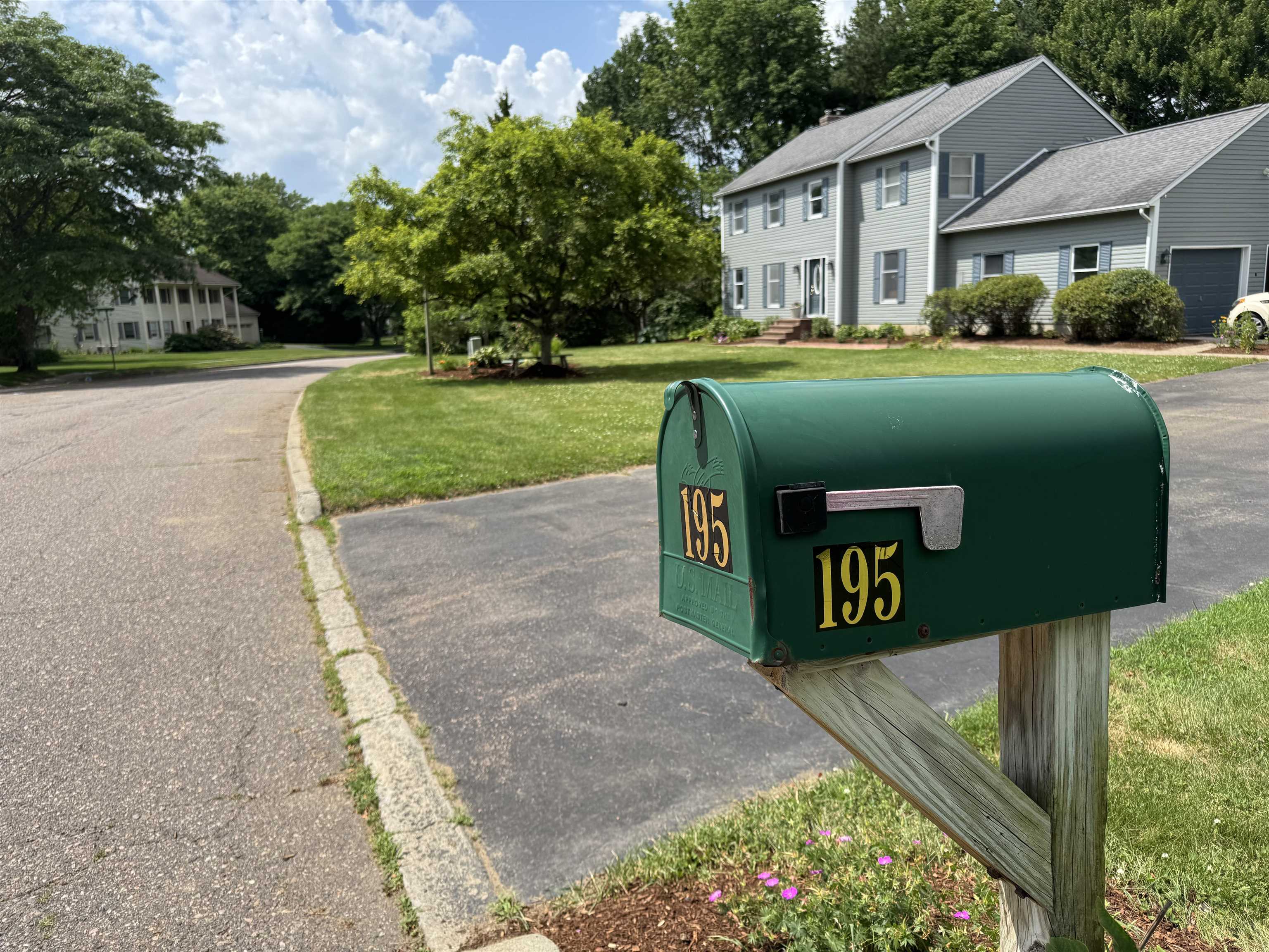 Colchester, Vermont 05446, United States, 4 Bedrooms Bedrooms, ,3 BathroomsBathrooms,Residential,Active,160041