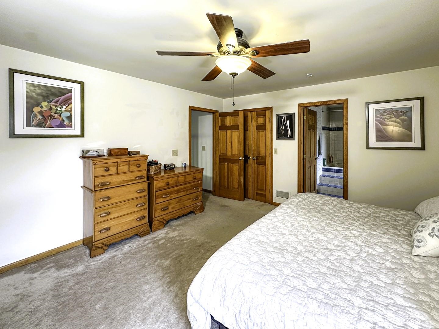 Colchester, Vermont 05446, United States, 4 Bedrooms Bedrooms, ,3 BathroomsBathrooms,Residential,Active,160041