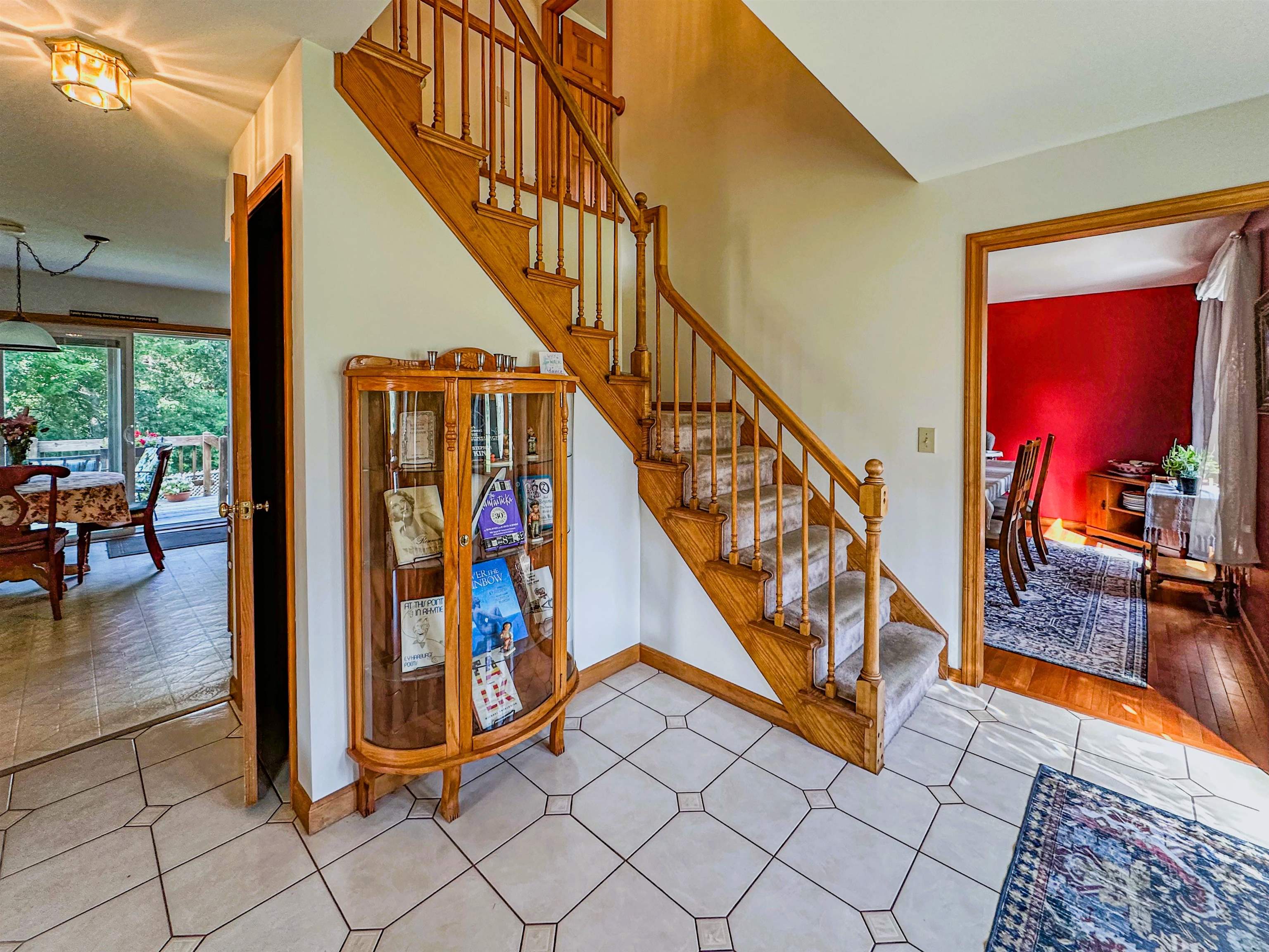 Colchester, Vermont 05446, United States, 4 Bedrooms Bedrooms, ,3 BathroomsBathrooms,Residential,Active,160041