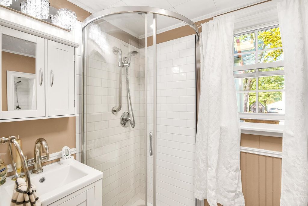 Photo of 107 Mount Vernon Street, Dover, NH 03820 (MLS # 5068646)